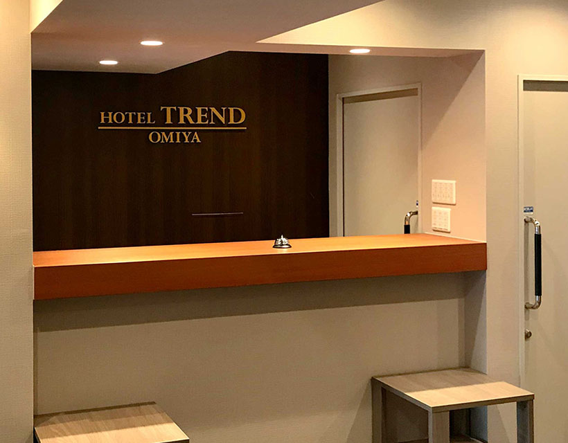 ホテルのフロントデスク